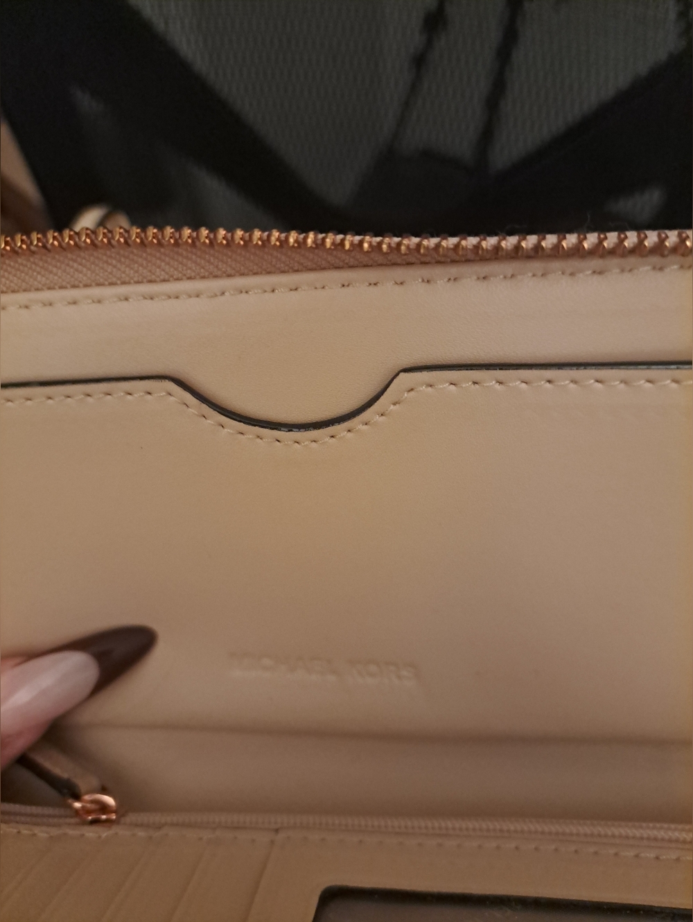 EUC Michael Kors Metallic Rose Gold Floral Zip Wallet - Picture 8 of 8